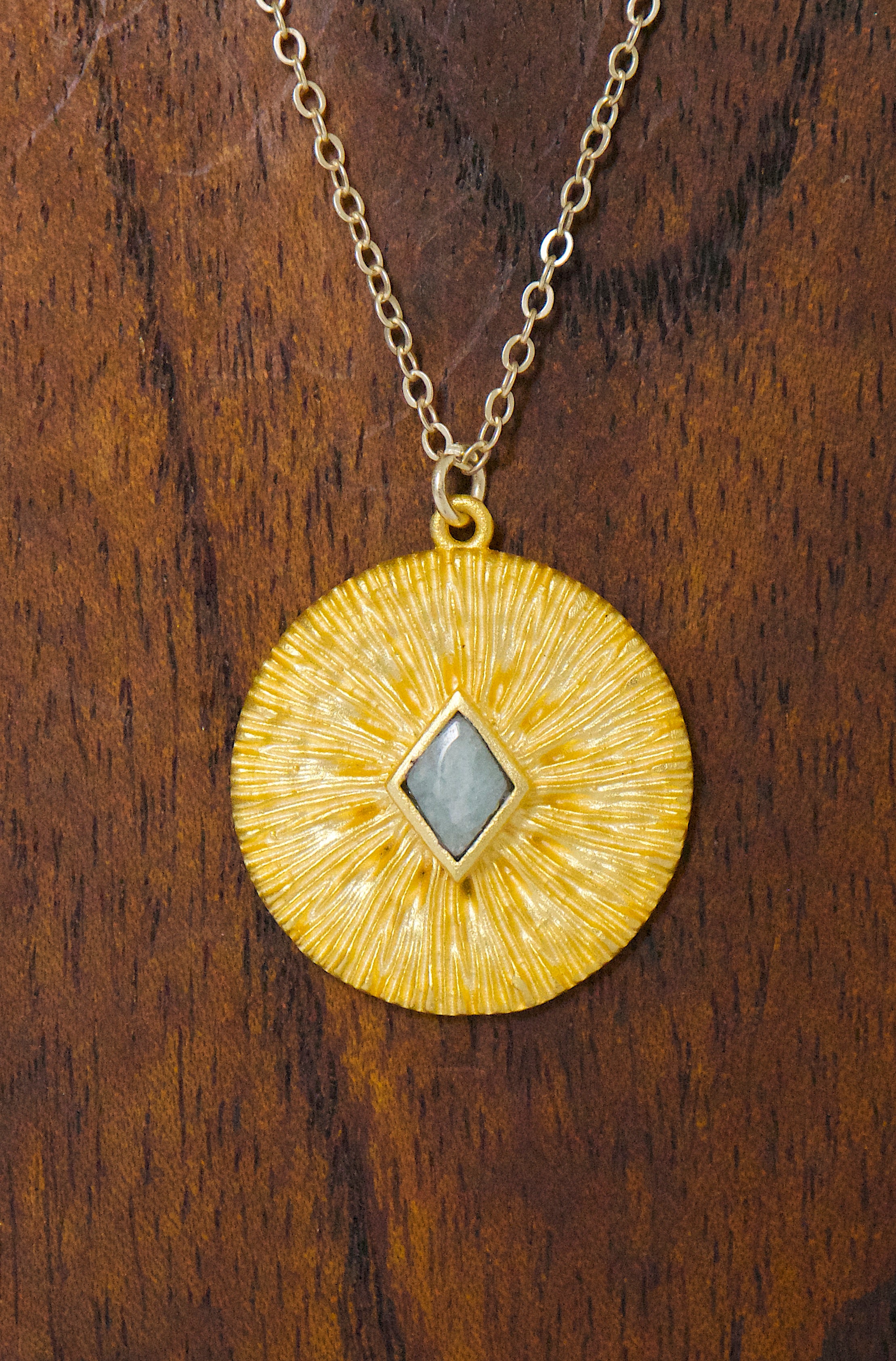 Collar Óculo