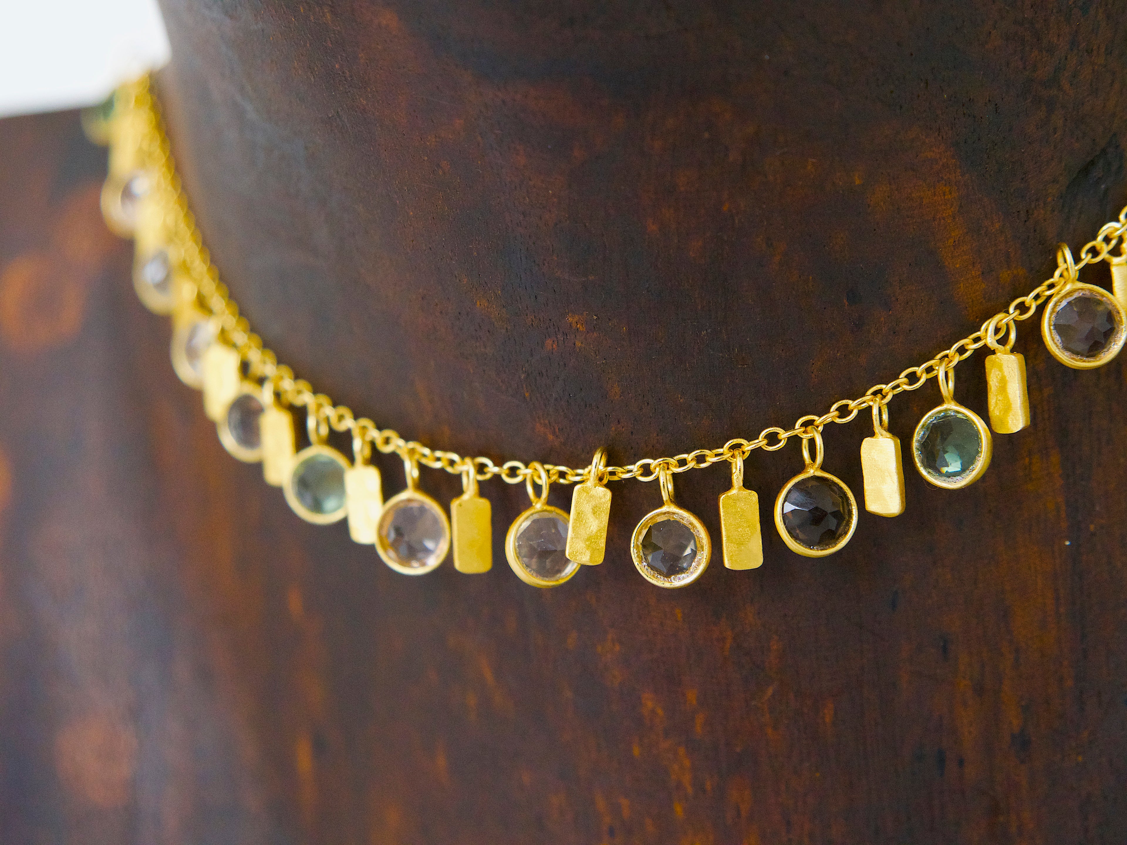 Collar Shan