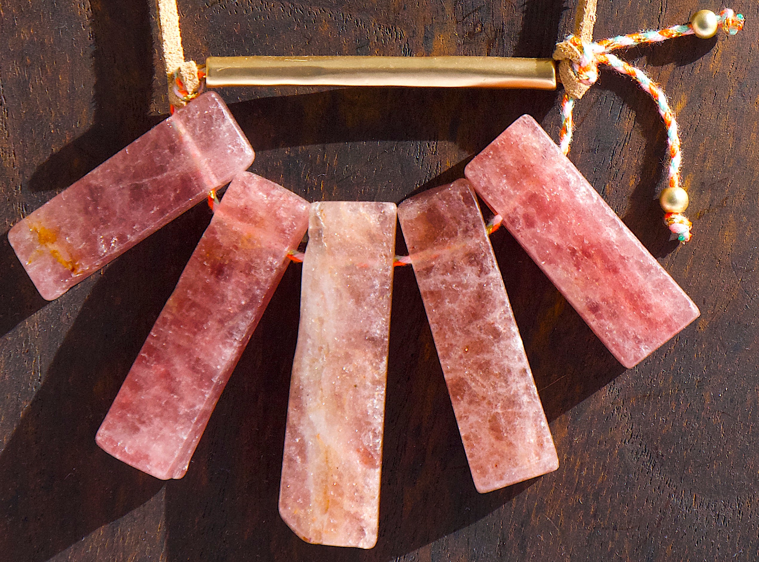 Collar Stones